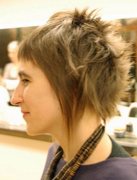 cieniowane fryzury krótkie uczesanie damskie zdjęcie numer 64A
